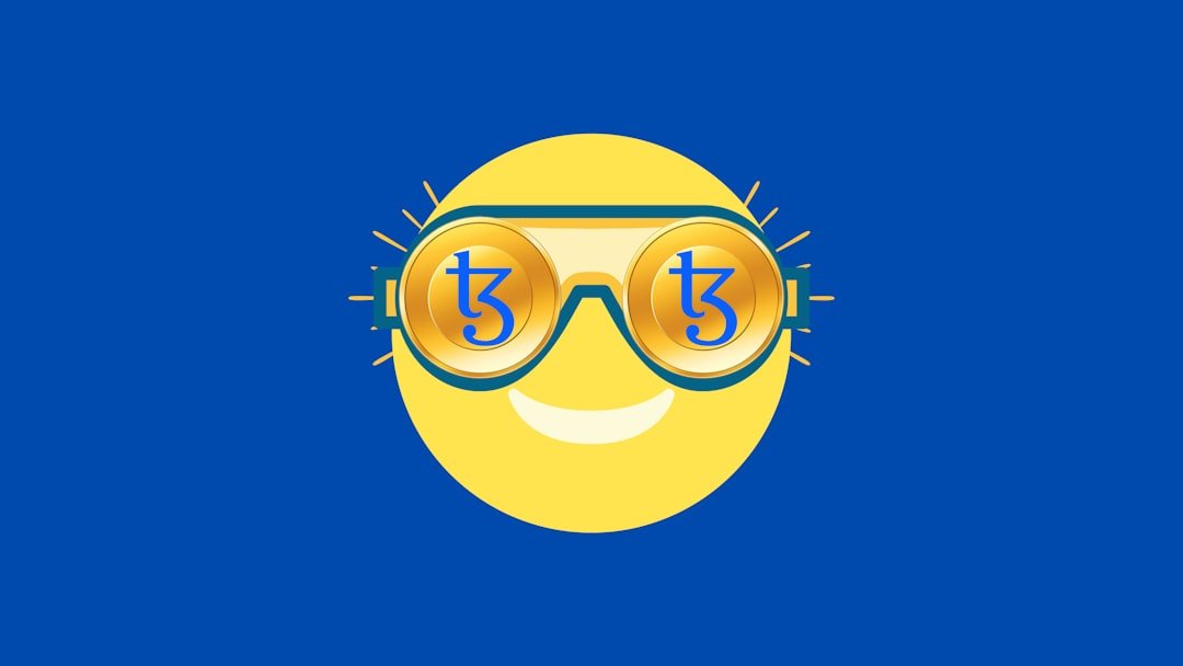 a yellow smiley face wearing goggles with the word ctt on it