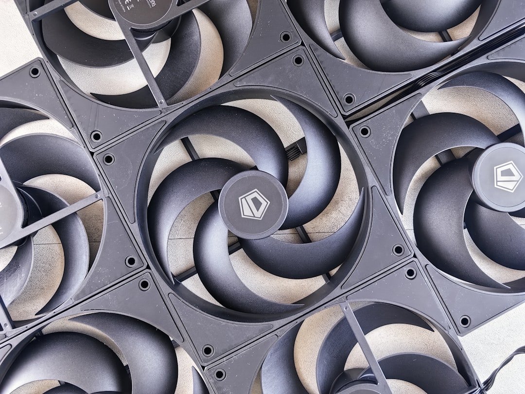 a close up of a bunch of fan blades